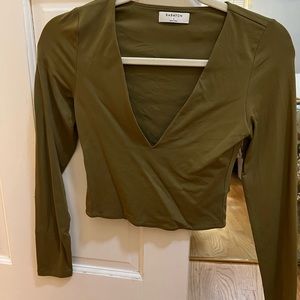 Aritzia Contour V-Neck Longsleeve